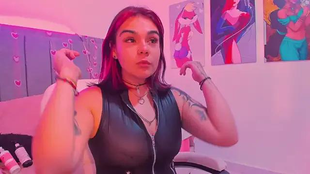Explore Dakota_x1, she wants to masturbate for you dakota_x1 from StripChat