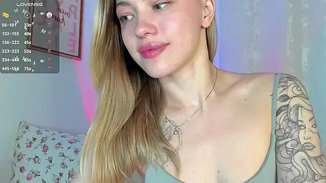 Private damn_cutie on StripChat