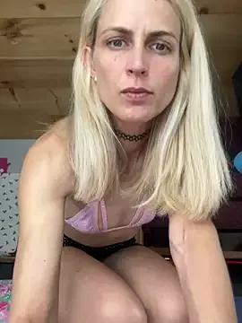 Freechat DanaeJustine on StripChat