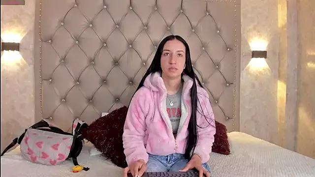 danaythamara1 on StripChat 