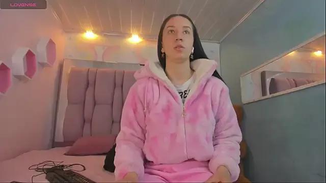 danaythamara1 on StripChat 