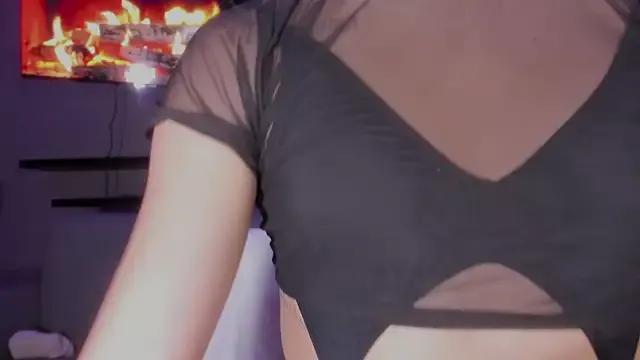 danna_v on StripChat 