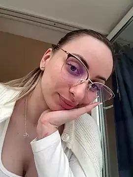 DeannaReese on StripChat 