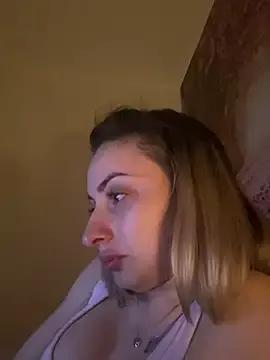 DeannaReese on StripChat 