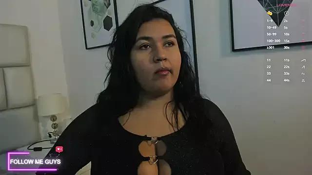 DojaAissha on StripChat 