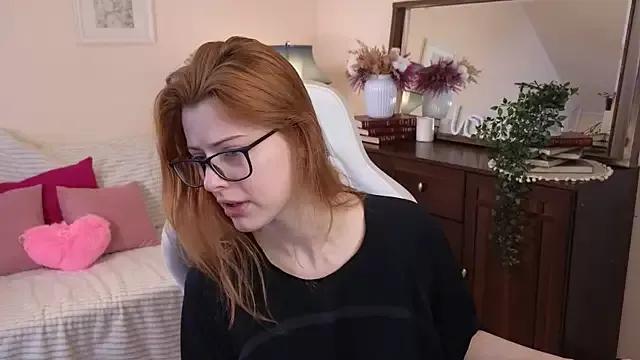 doll_lesli on StripChat 