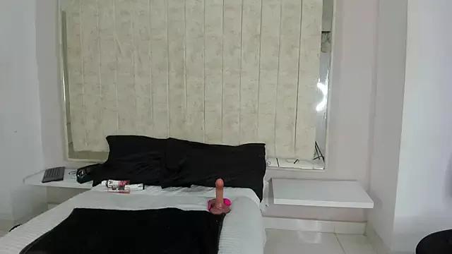 Freechat Elaine87_ on StripChat