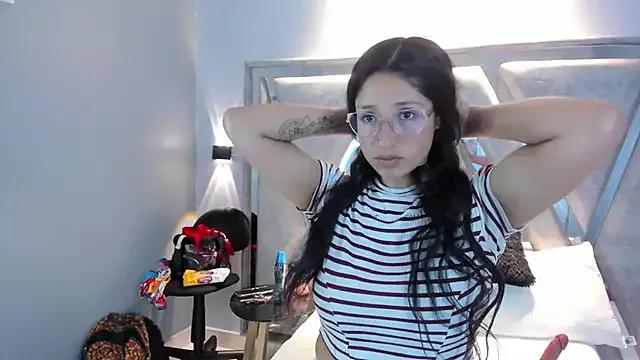 Freechat Elaine87_ on StripChat