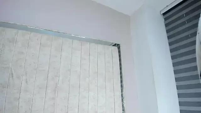 Freechat Elaine87_ on StripChat