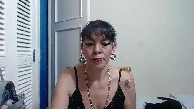Freechat electra-mommy on StripChat
