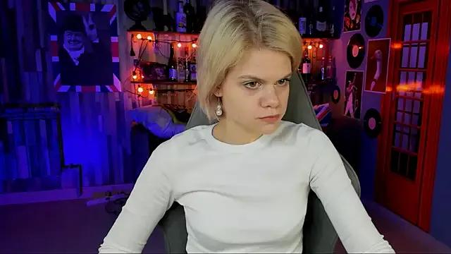 EllieMurler on StripChat 