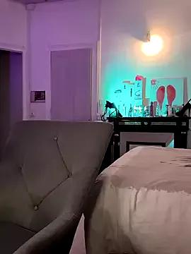 Freechat emma4xxx on StripChat