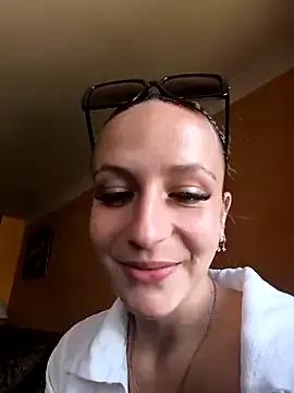 Freechat emma4xxx on StripChat