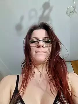 Freechat EmmaPeach97 on StripChat