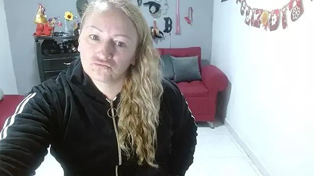 emperabigbootybigass on StripChat 