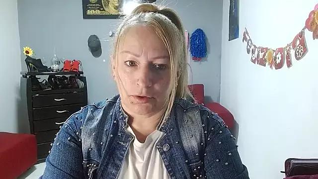emperabigbootybigass on StripChat 
