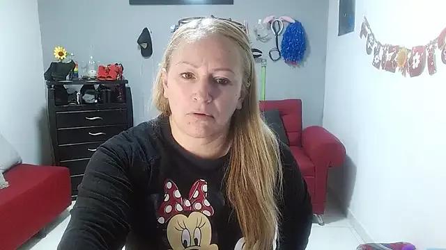 emperabigbootybigass on StripChat 