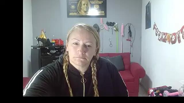 emperabigbootybigass on StripChat 