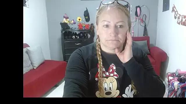 emperabigbootybigass on StripChat 