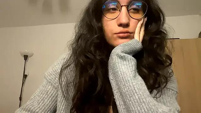 Masturbate to 23 years old EvaJetty from StripChat EvaJetty from StripChat