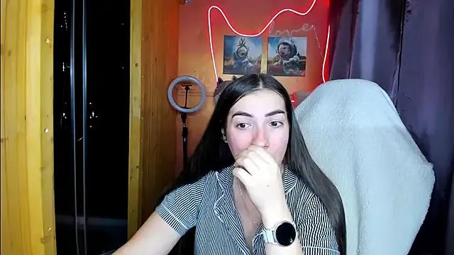 Freechat Fiery_Brunette_ on StripChat