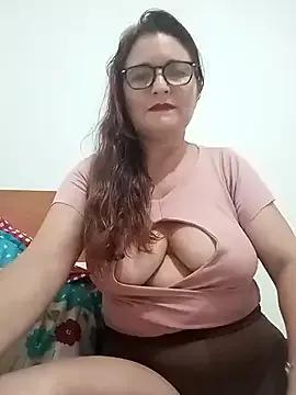 Freechat florecita_69 on StripChat