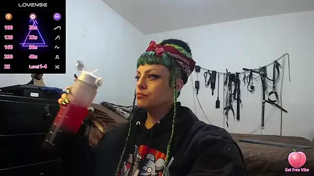 freyaa_sorcerees on StripChat 