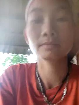 Masturbate to StripChat's Gio-thu gio-thu from StripChat