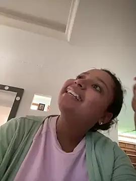 Hanna_19x on StripChat 