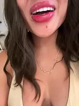 Freechat HannaBeckett on StripChat