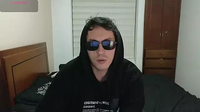 Freechat hardaftercum on StripChat