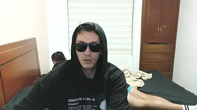 Freechat hardaftercum on StripChat