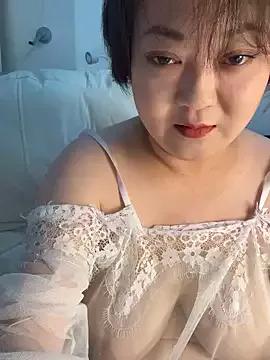Hey-Cute on StripChat 