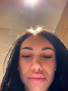 Slutty Ilariea_girl wants you to fuck her body now ilariea_girl from StripChat