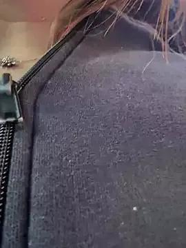 Freechat im_lorein on StripChat