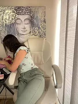 Freechat im_lorein on StripChat