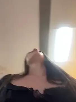 Freechat Isabella21_ on StripChat