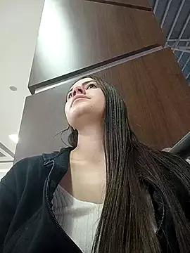 Freechat Isabella21_ on StripChat