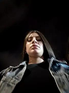 Freechat Isabella21_ on StripChat