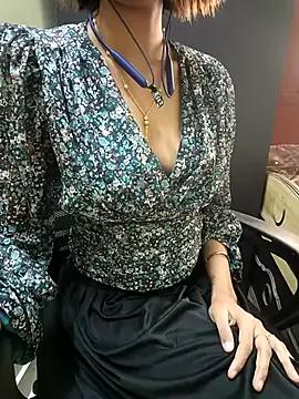 Freechat Isha_Sax on StripChat