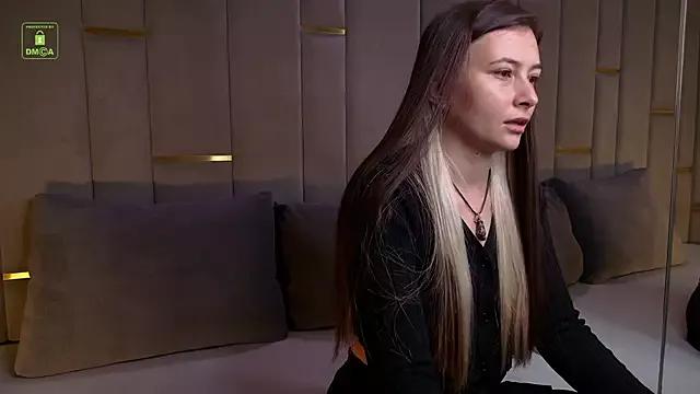 Ishtar_Divine on StripChat 