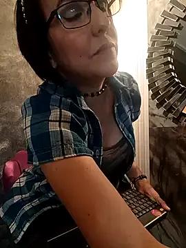 IsisBlake on StripChat 