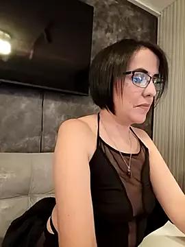 IsisBlake on StripChat 
