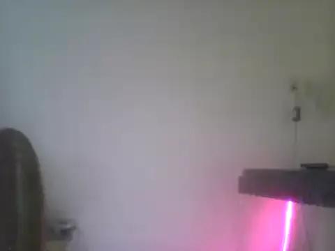 Freechat izanmiller2001 on StripChat