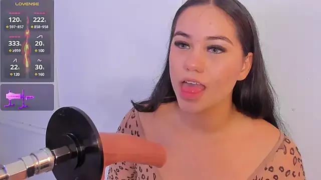 Freechat Jazmiinee on StripChat