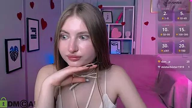 julia_love_love on StripChat 