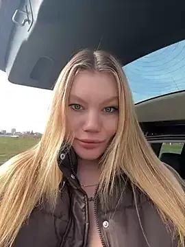 Discover sweet stripper Justmilaa justmilaa from StripChat