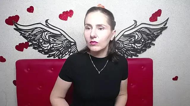 KarinaSwann on StripChat 