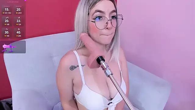 Kate_bunny_ on StripChat 