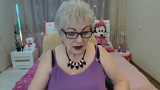 KayleSmoll on StripChat 
